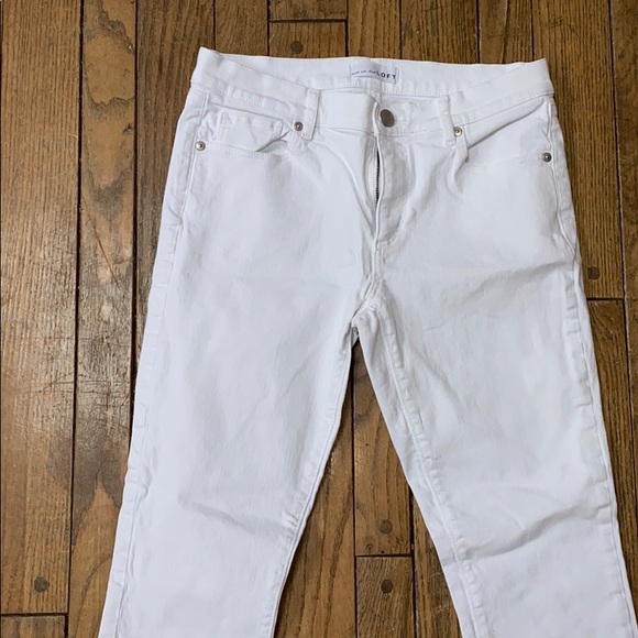 LOFT White Skinny Jeans Size 28/6 Like New - Picture 3 of 9